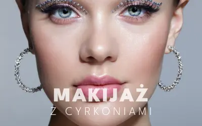 Oczy ozdobione błyszczącymi cyrkoniami, podkreślające magiczny makijaż.