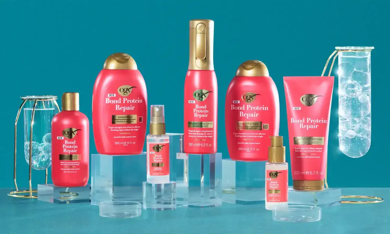 Linia OGX Bond Protein Repair: szampon, odżywka, maska, spray i serum do włosów. Idealne rozwiązanie dla przeproteinowanych włosów.